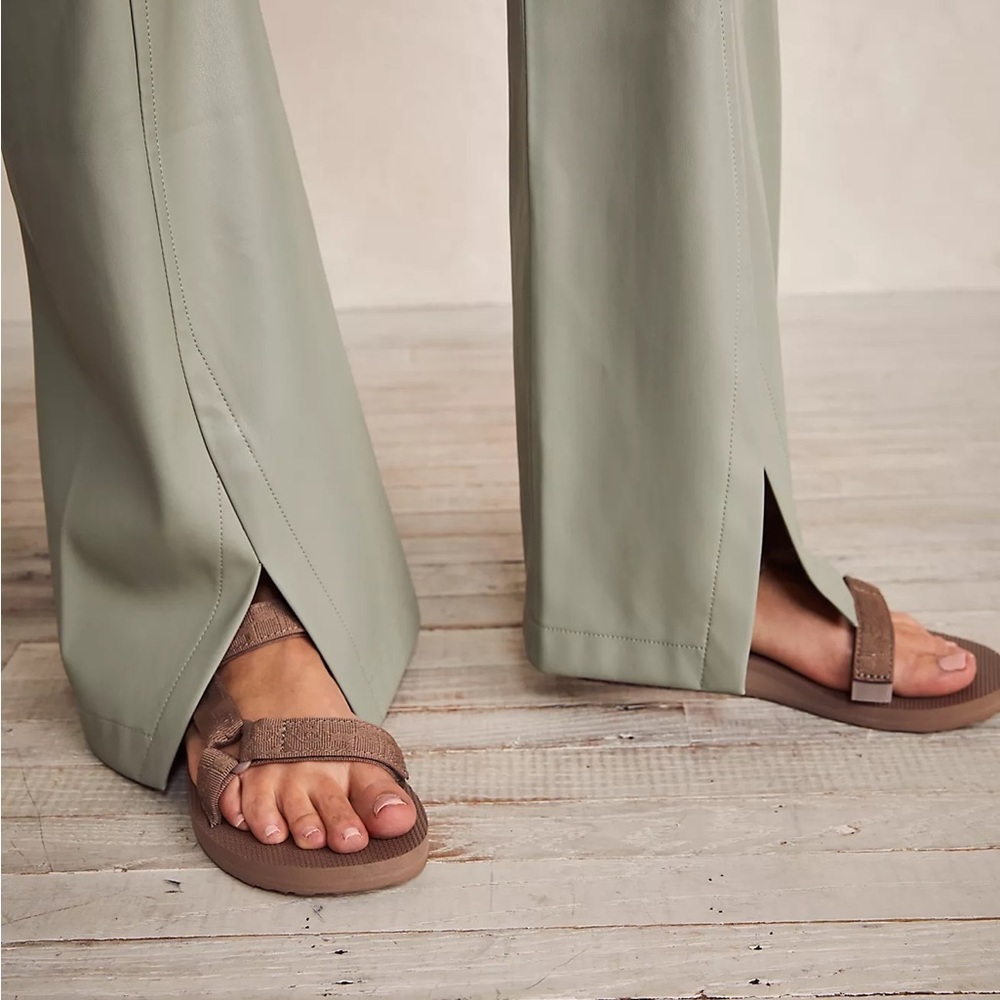 TEVA TEXTURAL CARIBOU Universal Slides